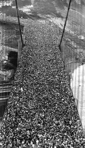 golden gate pedestrians